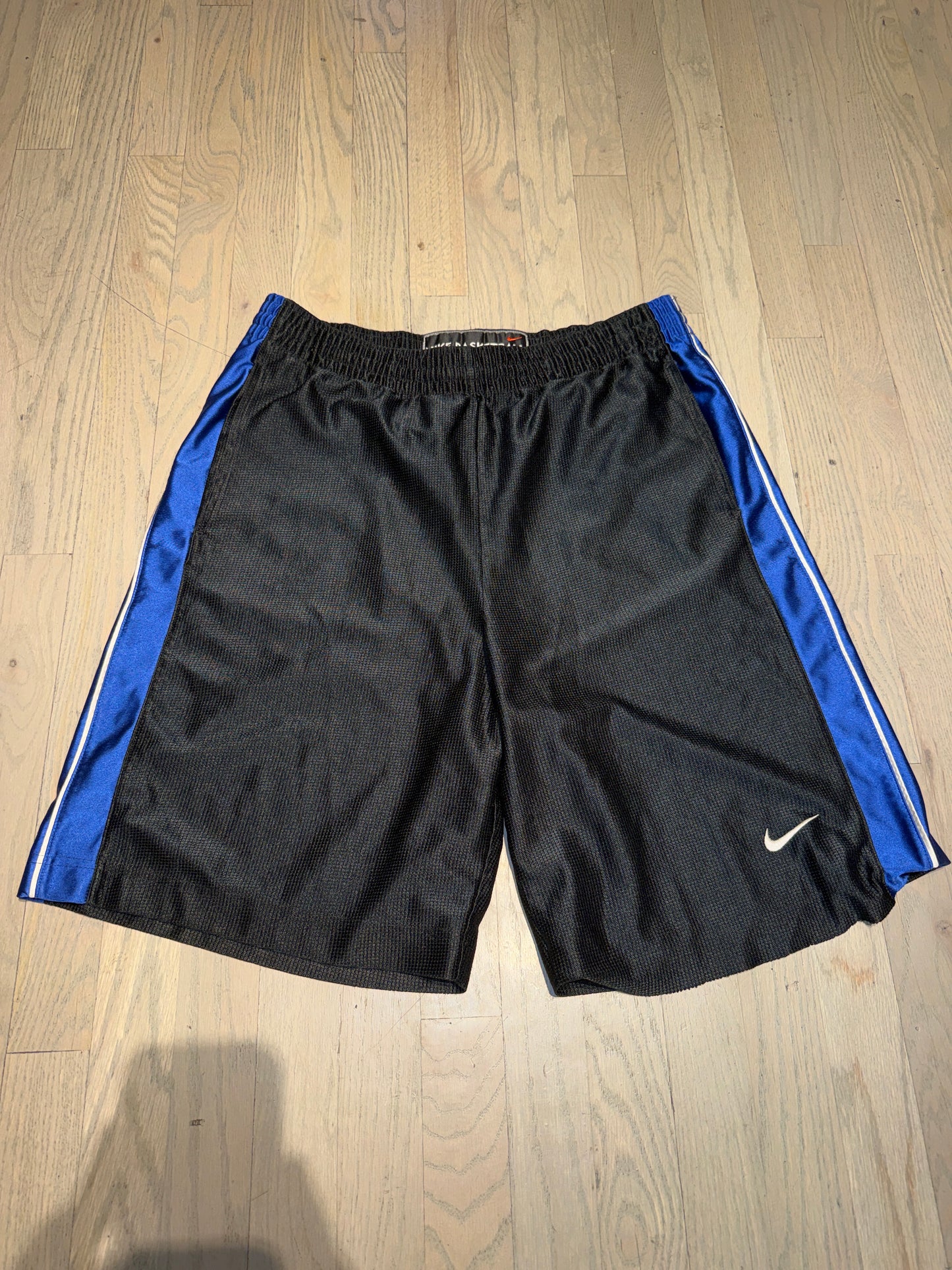 Baggy Nike Hoop Shorts