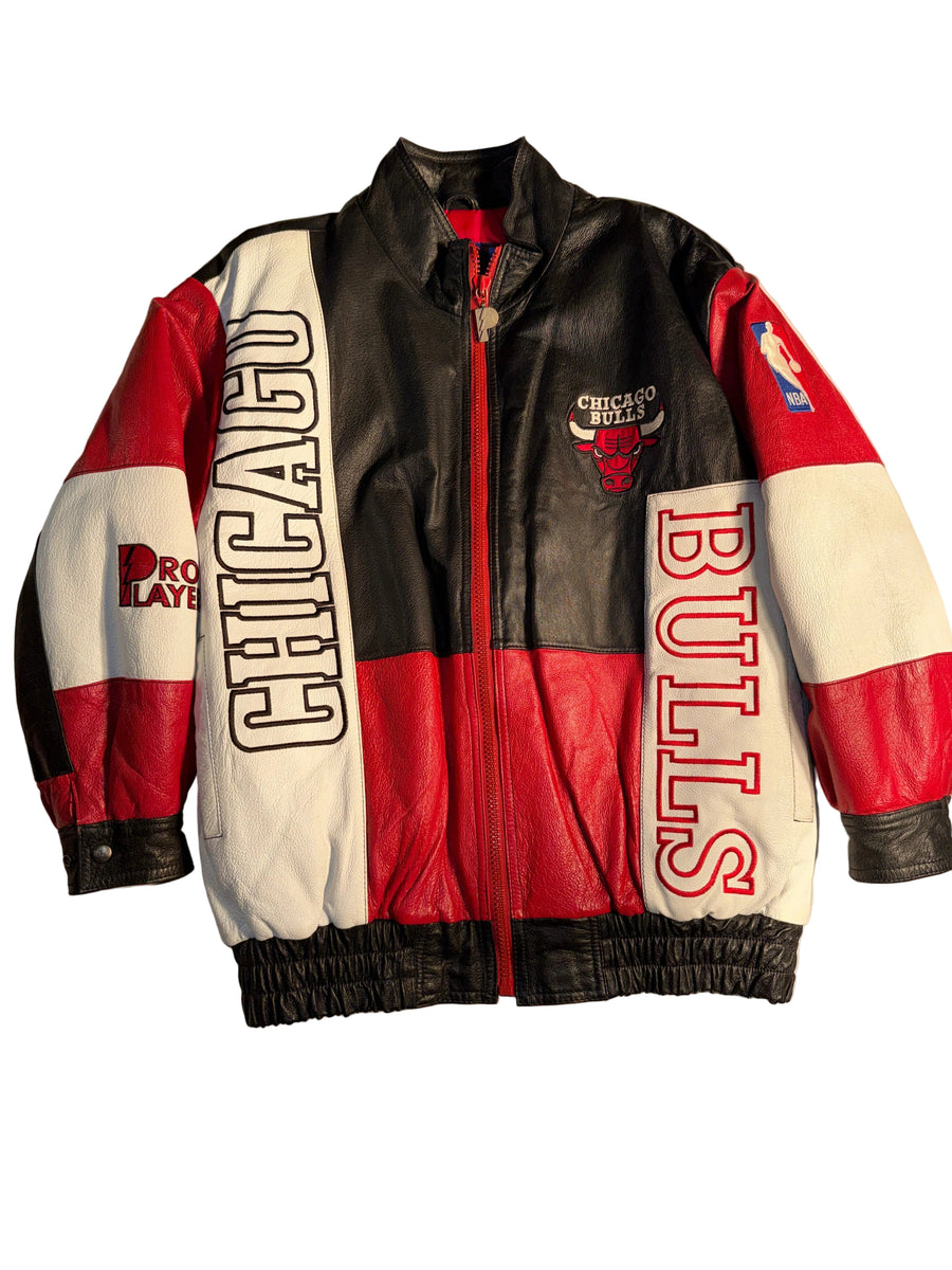 Vintage 90s Pro Player Chicago Bulls Embroidered Leather Bomber Jacket