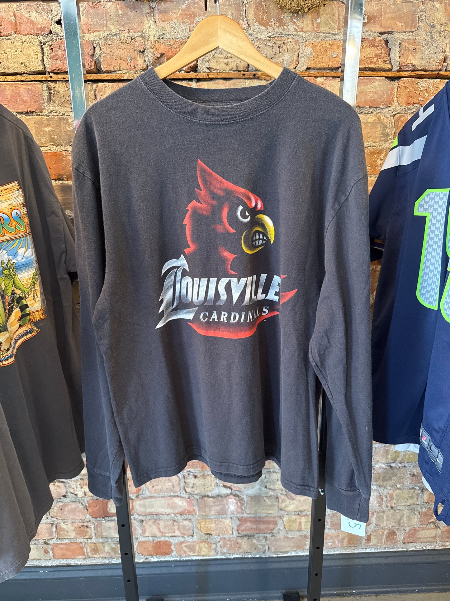 Louisville Cardinals Graphic Long Sleeve VTG